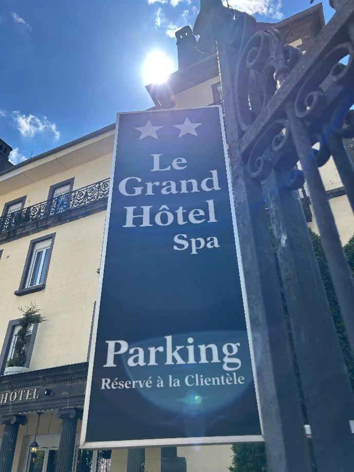 Le Grand Hotel Mont Dore Buitenkant foto